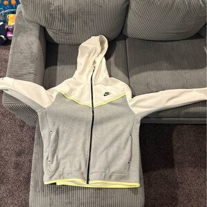 MENS Nike Tech Fleece - XL